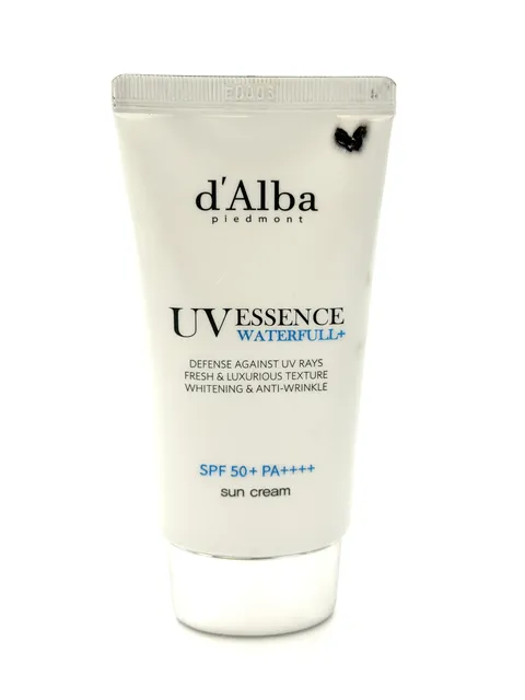 D'ALBA - Waterfull Essence Sun Cream 50+ Pa++++