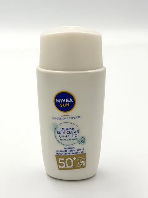 NIVEA SUN - Derma Skin Clear UV-Fluid